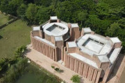 বিদ্যুৎ ছাড়াই আলোকিত আস-সালাম মসজিদ