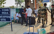 আখাউড়া সীমান্ত বন্ধ, আগরতলায় কষ্টে দিনযাপন ৩ বাংলাদেশির