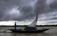 শক্তি বাড়াচ্ছে আন্দামান সাগরের ঘূর্ণাবর্ত, উপকূলবর্তী তিন জেলায় বৃষ্টির সম্ভাবনা