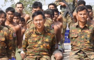 মিয়ানমারে বাংলাদেশ সীমান্তবর্তী শহর থেকে শত শত সৈন্যসহ জেনারেল আটক