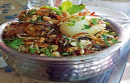 অন্য স্বাদের চিকেন বিরিয়ানি
