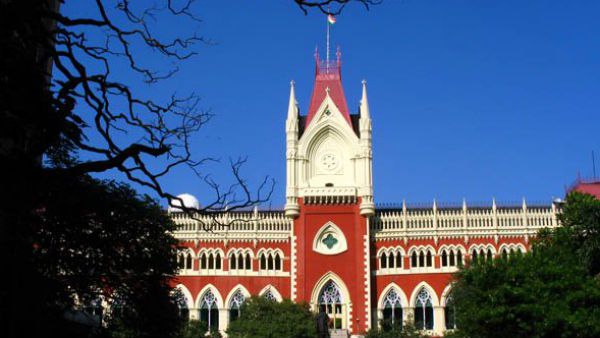 এক আইনজীবীকে ৫০ হাজার টাকা জরিমানা করল কলকাতা হাইকোর্ট