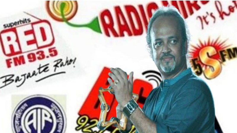 বাংলা গানের জগতে হিন্দি আগ্রাসনের বিরুদ্ধে সরব সৌমিত্র