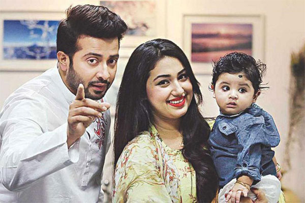 শাকিবের সেই টাকার রহস্য কী? সব ফাঁস করলেন অপু বিশ্বাস