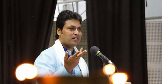 করোনা আক্রান্ত মুখ্যমন্ত্রীর পরিবারের দুই সদস্য