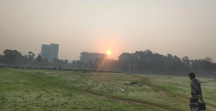 রাজধানীতে শীতের আমেজ