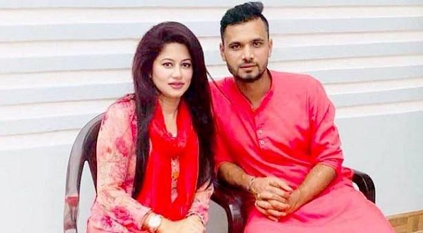 মাশরাফীকে বিসিবি’র দায়িত্বে দেখতে চান স্ত্রী