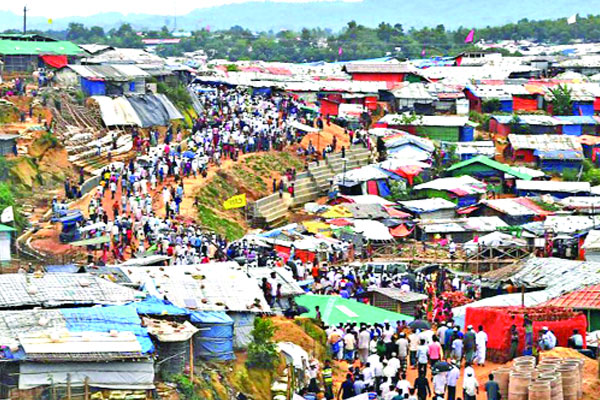 টাকা দিলেই রোহিঙ্গাদের মিলছে পাসপোর্ট