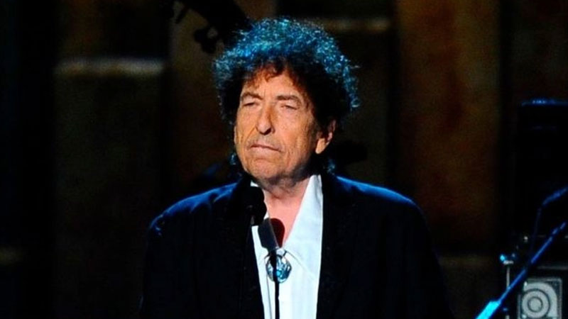 যৌন হয়রানির অভিযোগে বব ডিলানের বিরুদ্ধে মামলা