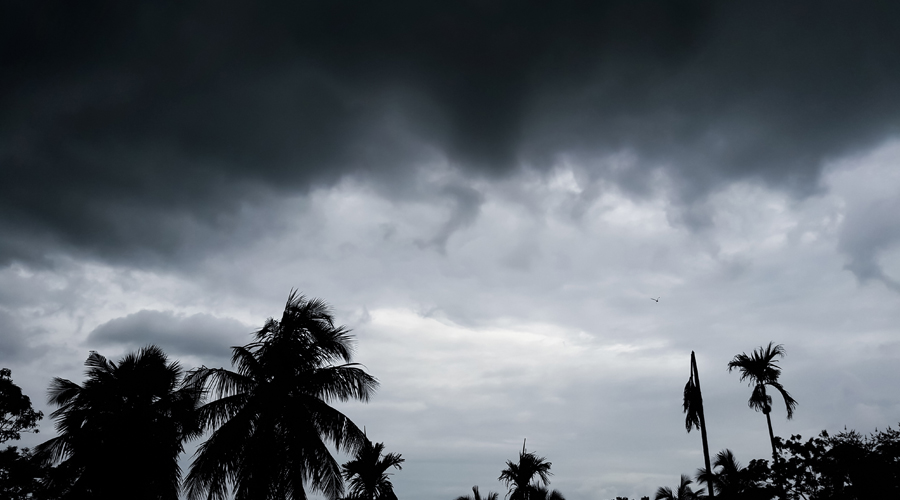 ঘূর্ণিঝড় সরাসরি ছোবল মারবে না, তবে নিম্নচাপের ধাক্কায় ভাসবে দক্ষিণবঙ্গ