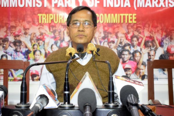 ত্রিপুরায় সিপিএমে জীতেন সর্বাধিনায়ক, দিল্লী পাঠিয়েও রাজ্যের ব্যাটন তাঁর হাতেই অর্পিত