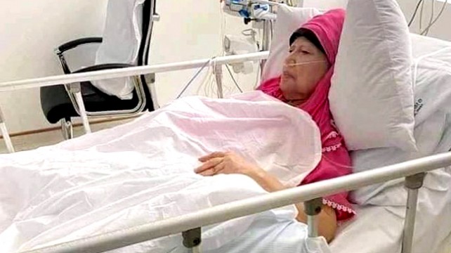 খালেদা জিয়ার বিদেশে সুচিকিৎসার দাবিতে ২৬৮৪ চিকিৎসকের বিবৃতি