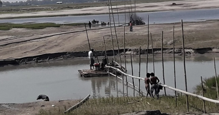 ‘আমার এক শ্যালক গোয়েন্দা, আরেকজন সাংবাদিক’, অবৈধভাবে বালু উত্তোলন করা আ.লীগ নেতা