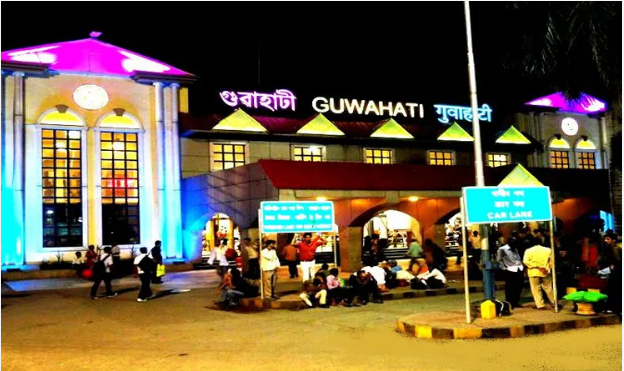 গুয়াহাটি রেলস্টেশনে নগদ এক কোটি ৪৮ লক্ষ ৩০ হাজার ৬০০ টাকা উদ্ধার