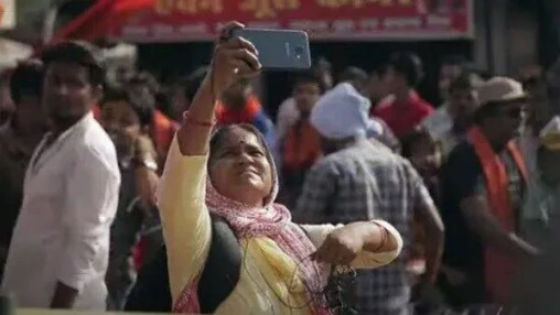 অস্কার দৌড়ে বাঙালি পরিচালকের ‘রাইটিং উইথ ফায়ার’, সেরা তথ্যচিত্রের বিভাগে স্থান