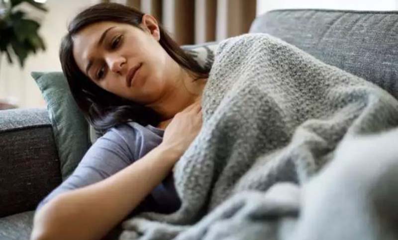 ওমিক্রন ও সাধারণ ঠাণ্ডার মধ্যে পার্থক্য
