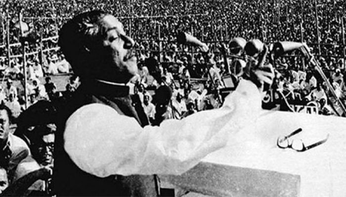 আজ সেই বজ্রকণ্ঠের ঐতিহাসিক ৭ মার্চ