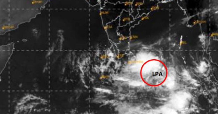 সাগরে নিম্নচাপ, বন্দরে ১নং সতর্ক সংঙ্কেত