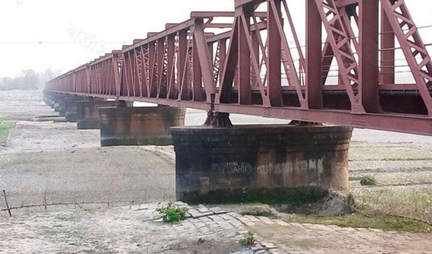 ভারতের একতরফা পানি প্রত্যাহারের ফলে মৃত্যুর মুখে বাংলাদেশের শতাধিক নদী