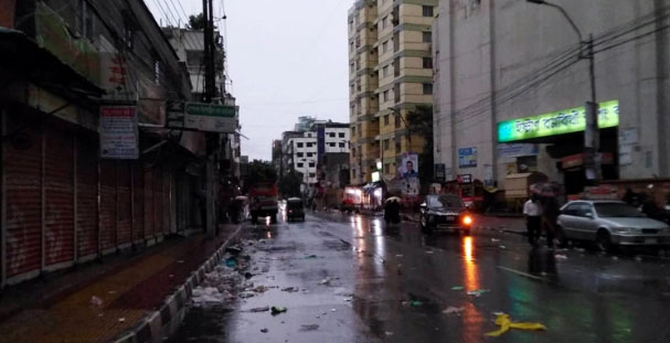অবশেষে ঢাকায় বৃষ্টি, সঙ্গে কালবৈশাখী