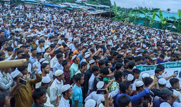 মিয়ানমারে ফিরে যেতে কক্সবাজারে রোহিঙ্গাদের সমাবেশ