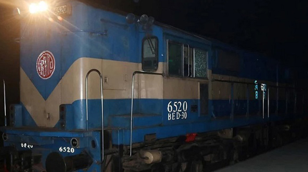 দুর্ঘটনার ৭ ঘণ্টা পর ভৈরবে ট্রেন চলাচল শুরু
