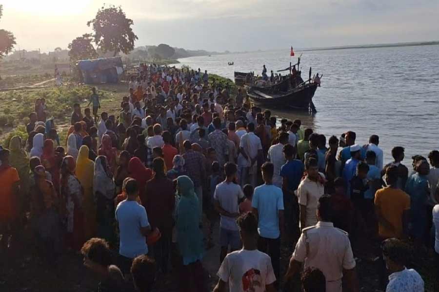 বিহার: সন্তানের মঙ্গলকামনায় পানিতে নেমে তলিয়ে গেলেন ৩৬ শিশু-সহ ৪৬ জন