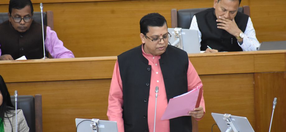 ত্রিপুরায় নথিভুক্ত বেকার সংখ্যা ৩,১৫,১০৪ জন, বিধানসভায় তথ্য