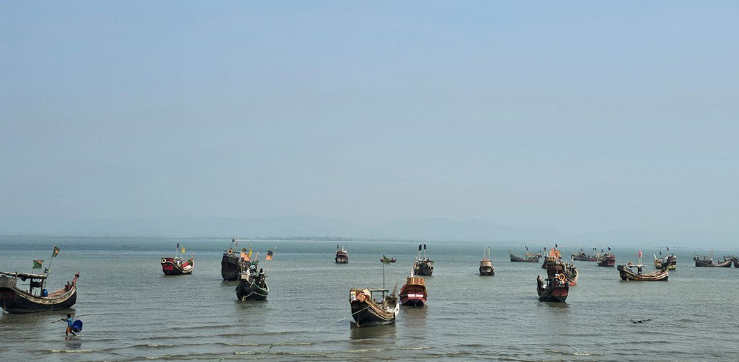 আরাকান আর্মির দৌরাত্ম্য: চার দিনে ৪৬ জনকে অপহরণ, আতঙ্কে টেকনাফের জেলেরা