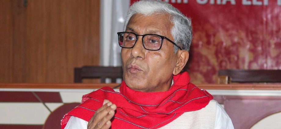 ক্ষমতায় টিকে থাকার জন্য বিজেপি দেশের নির্বাচন কমিশনকেও কব্জা করতে চাইছে: মানিক সরকার
